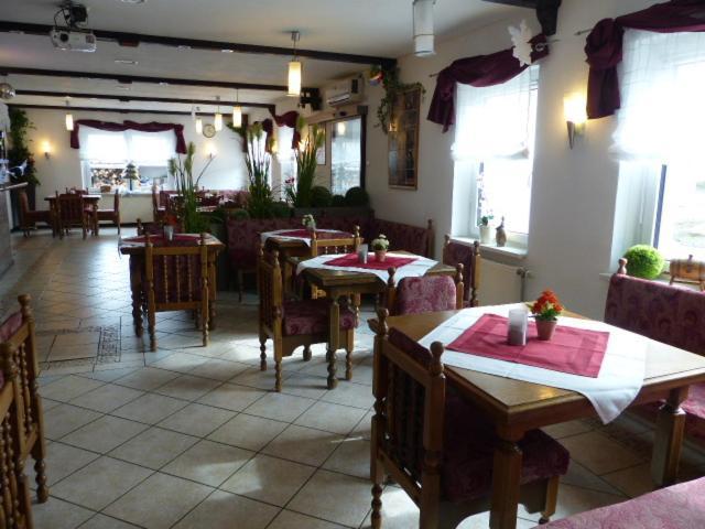 Hotel/Restaurant Balkan Sommerda Bagian luar foto